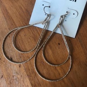 Gold dangle earrings